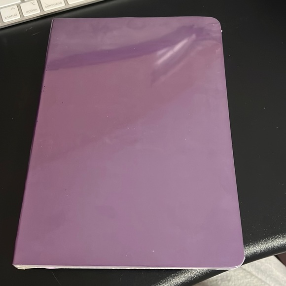 Purple undated planner - Picture 1 of 3